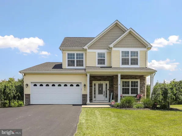 65 Fegan Rd, Bunker Hill, WV 25413
