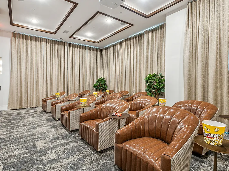 Everleigh Deerfield 55+ Active Adult Apartment Homes — Photo 8