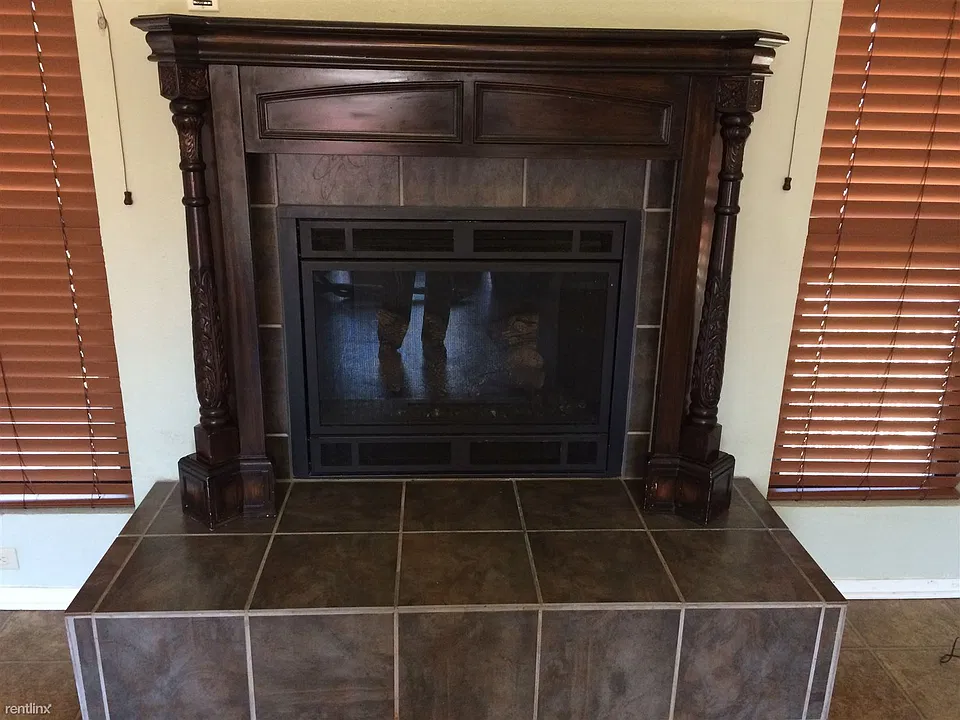 Gas fireplace Just push a button !