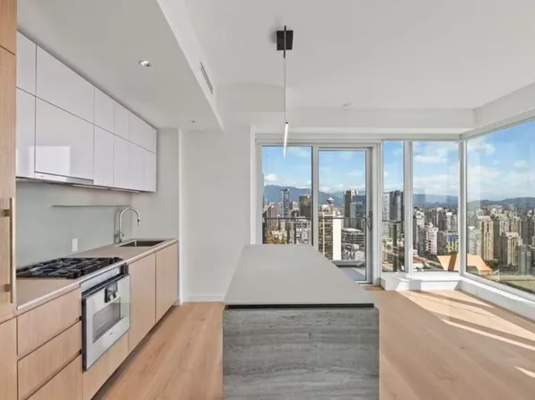 1277 Hornby St, Vancouver, BC