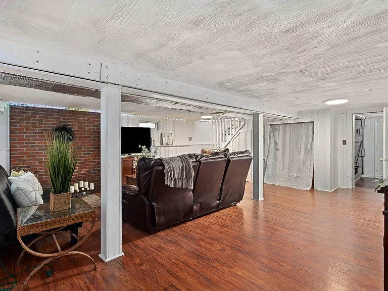 235 Forest St — Photo 21