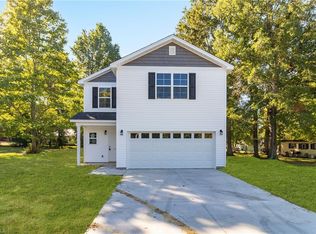 811 W Swannanoa Ave, Liberty, NC 27298