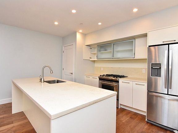 3rd image of 2257 Adam C Powell Blvd #2B