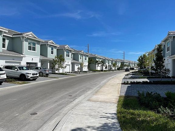 4th image of 535 Parsons Way #535