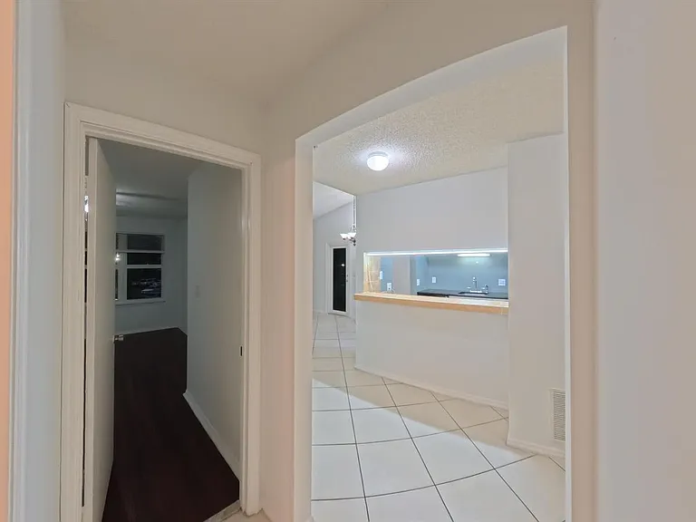 2319 N Congress Ave #28 — Photo 48