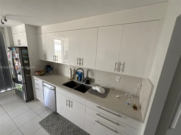 9341 Collins Ave APT 907, Surfside, FL 33154