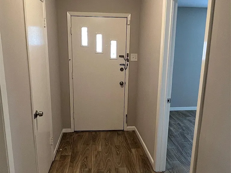 10503 Homestead Rd — Photo 22