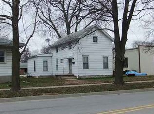 204 W Oak St, Fairbury, IL 61739