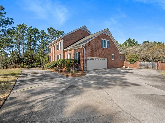 4th image of 205 Cricket Hill Rd