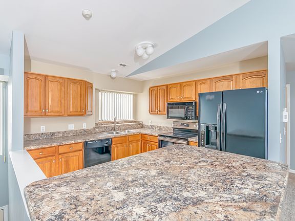 4th image of 42798 Lilley Pointe Dr