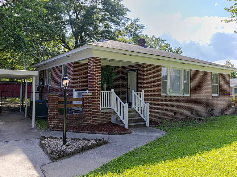 2318 Baxter St — Photo 22