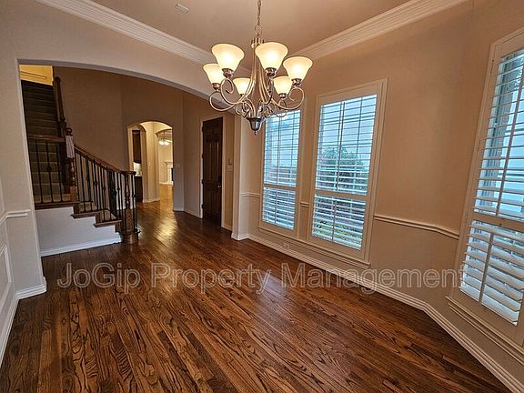 4th image of 1009 Ricci Ct