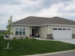 806 Goldenrod Trl, Brookings, SD 57006