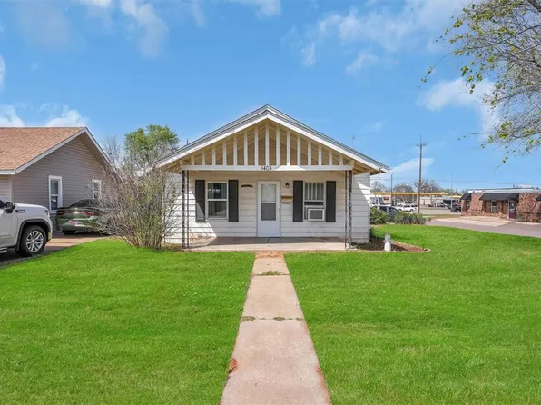 1403 W Broadway Ave, Elk City, OK 73644