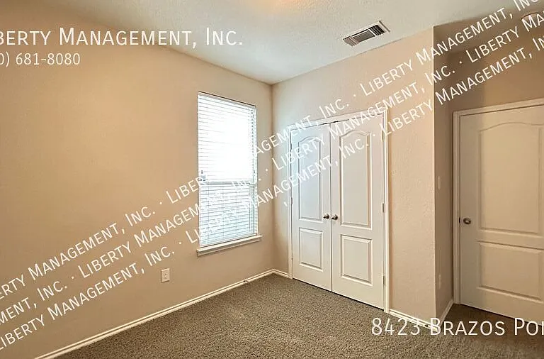 8423 Brazos Point — Photo 25