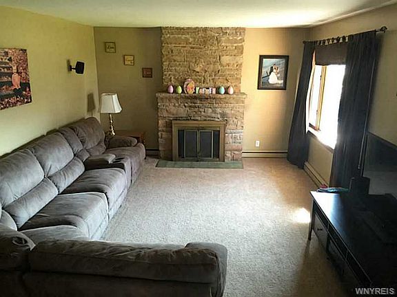 3rd image of 85 Creekward Dr