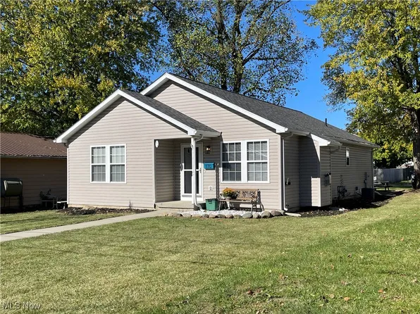 170 Elm St, Johnstown, OH 43031