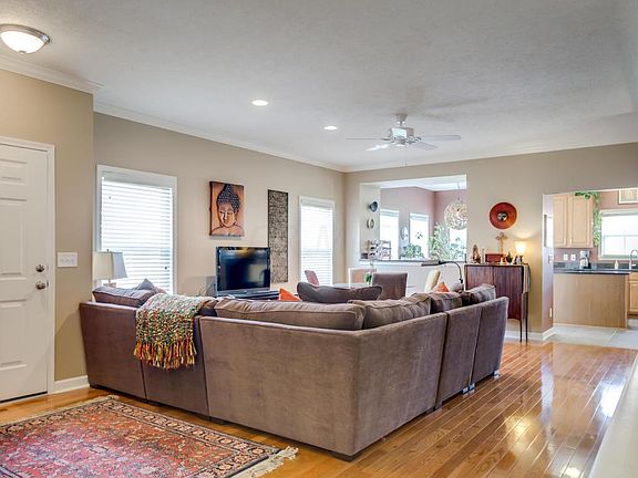 5th image of 5703 Burke Cir