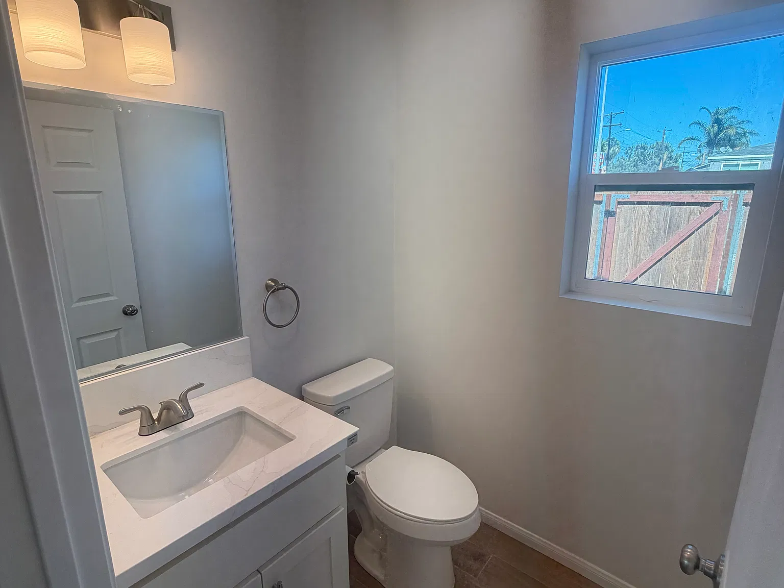 3 bed, 1200 sqft, $3,550 — Photo 4