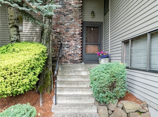 8027 SE 34th Pl, Mercer Island, WA 98040