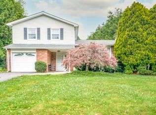 68 Smithtown Rd, Budd Lake, NJ 07828