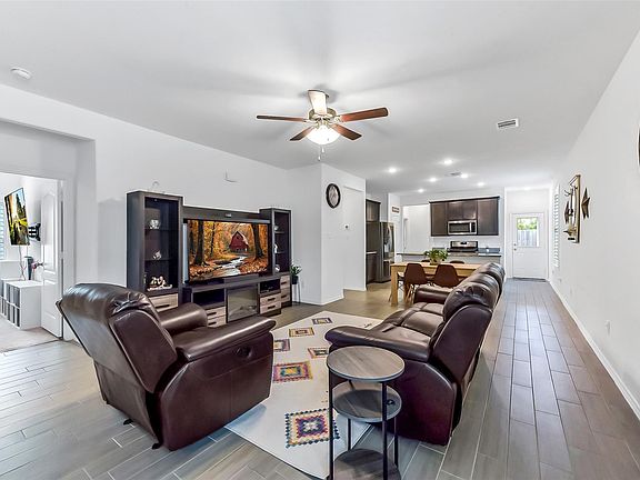 3rd image of 19627 Marsh Pine Ln