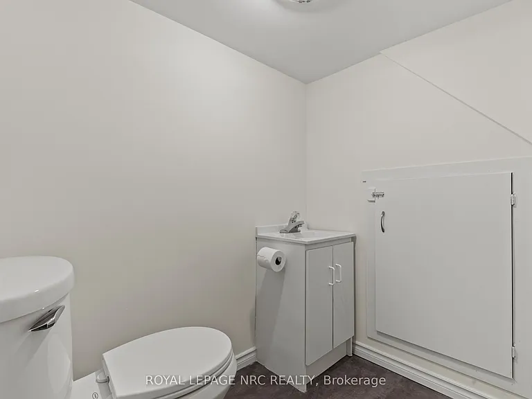 22 Denistoun St — Photo 35