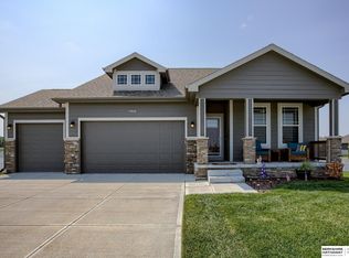 11906 S 212th St, Gretna, NE 68028