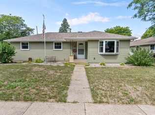 328 S Harriet St, Kimberly, WI 54136