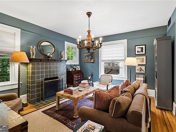 3rd image of 75 17th St NE APT 7