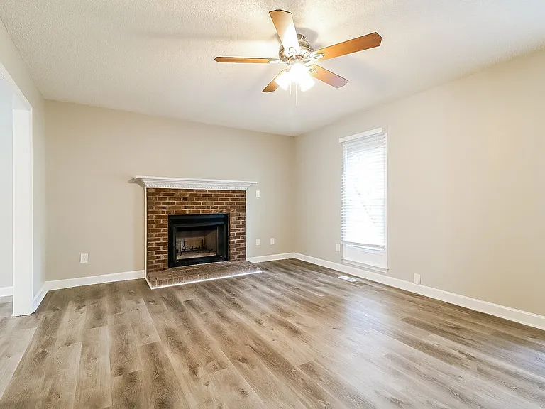 4308 Birmingham Way — Photo 7