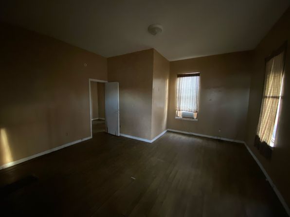 2329 S Crysler Ave #1