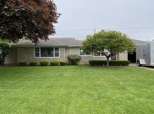 1240 Westlawn Dr, Kankakee, IL 60901