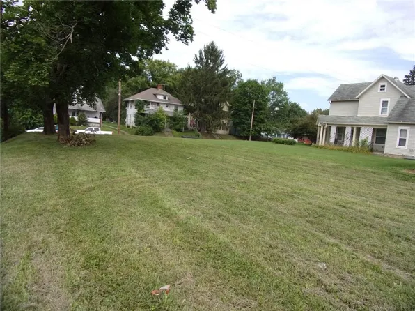 526 N Light St, Springfield, OH 45504