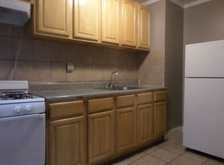 7121 65th St APT 1A, Glendale, NY 11385