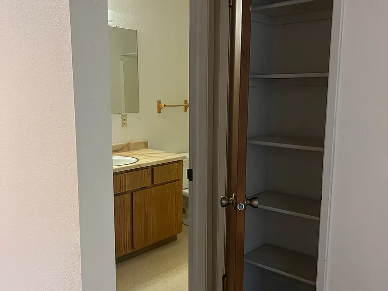 841 Kenneth St #841 — Photo 10