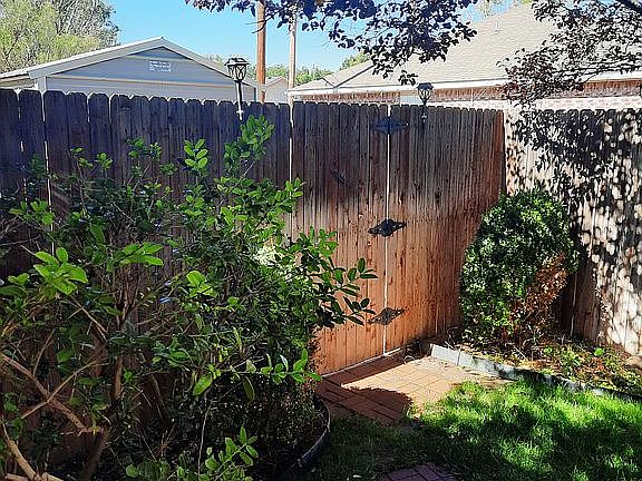 5th image of 5800 Oakman Dr