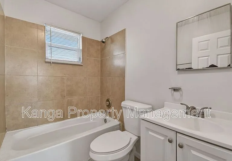 1618 W 26th Ct #D — Photo 15