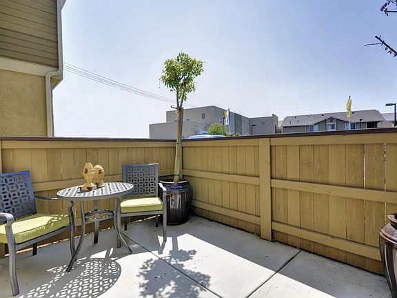 5th image of 2285 Palm Ave #149