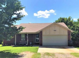 119 Charden Dr, Arkansas City, KS 67005