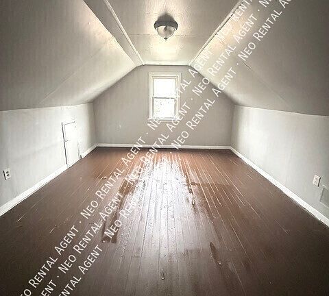 3rd image of 3463 Dallas Ave
