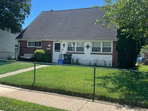 371 Livezey St, Philadelphia, PA 19128