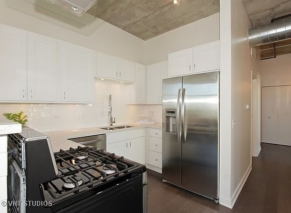 5th image of 50 E 16th St Unit 708
