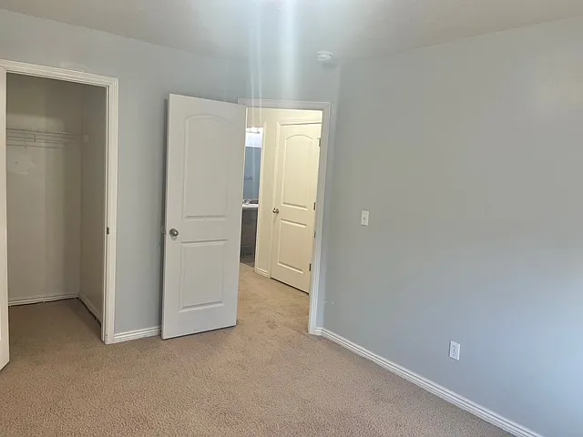 664 S 410 E #I — Photo 24