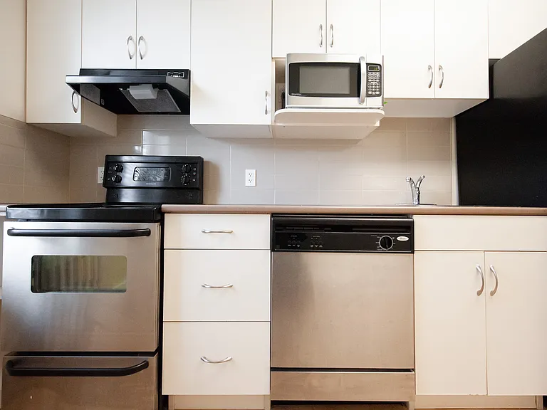 370 Stradbrook Ave #3 — Photo 24