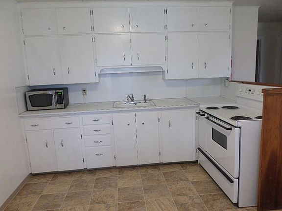 5th image of 158 N Laurel St
