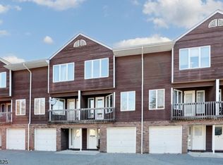 8 Leary Ave UNIT F #F, Bloomingdale Boro, NJ 07403