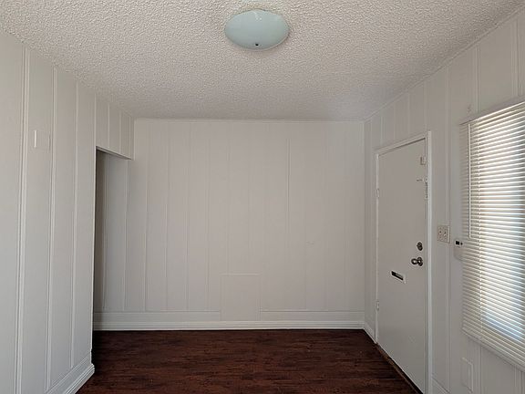 3rd image of 2600 Curtis Ave APT A