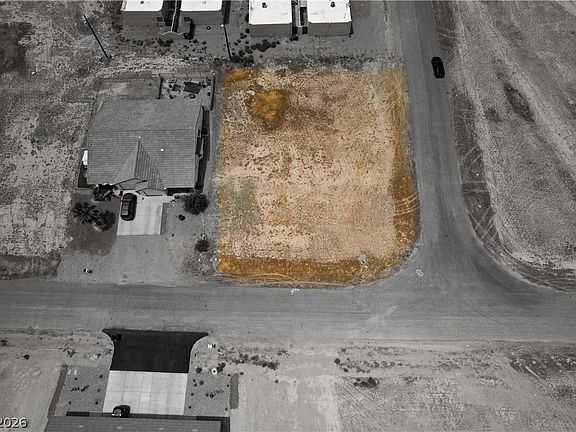 3rd image of 1620 Pershing Ave