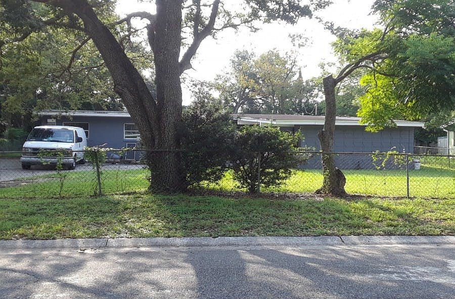 1st image of 242 Ronnie Cir